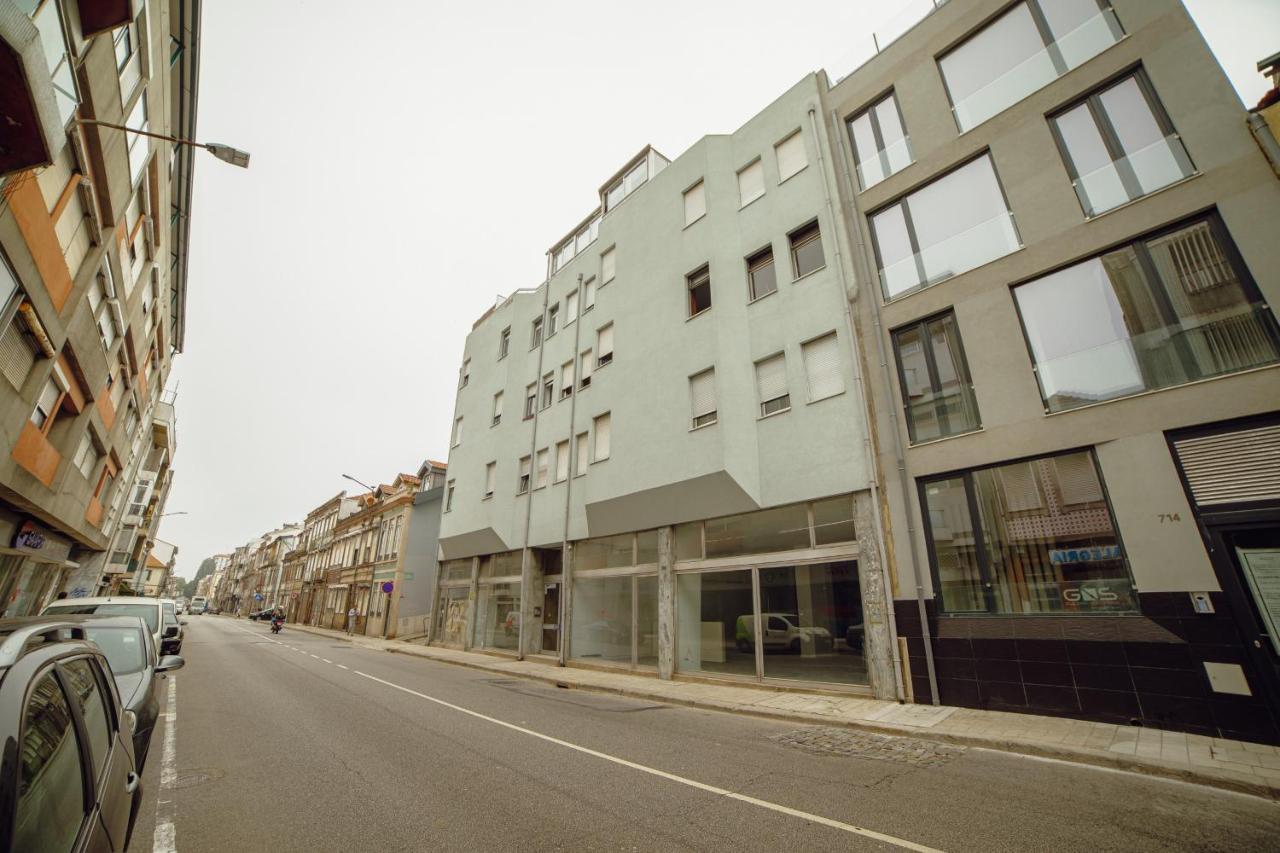 Alegria Flat Center With Elevator By Vacationy * Porto